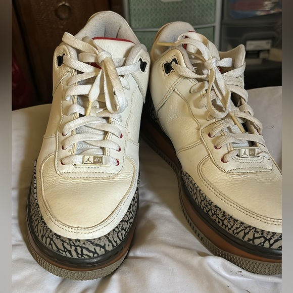 Very comfy for all seasons. - Picture 1 of 2